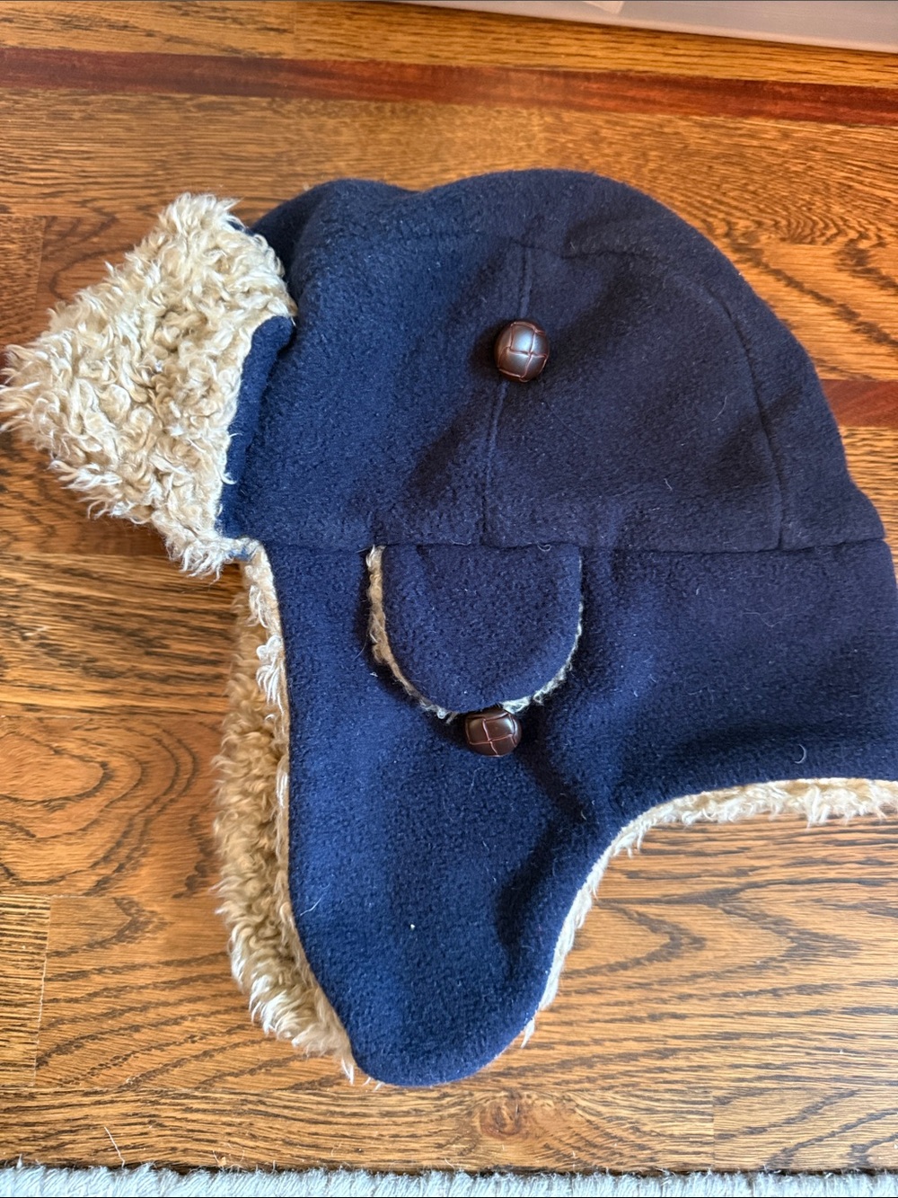 Gap ref fleece hat with fur size m/l